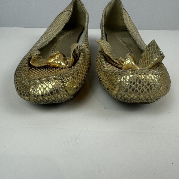 Bare Traps Irene Gold Snake Print Flats Size 6M Leather Upper Comfortable Fit - Picture 5 of 12